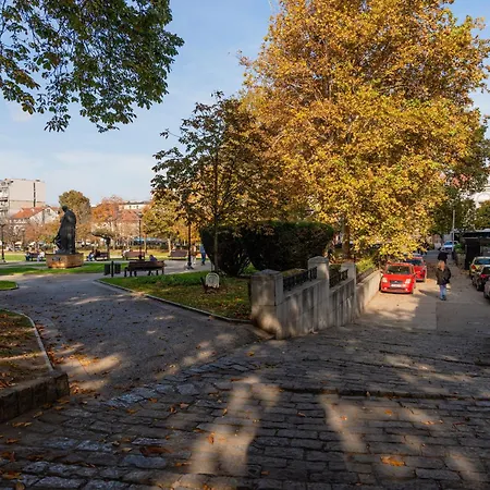 Vukov Park *